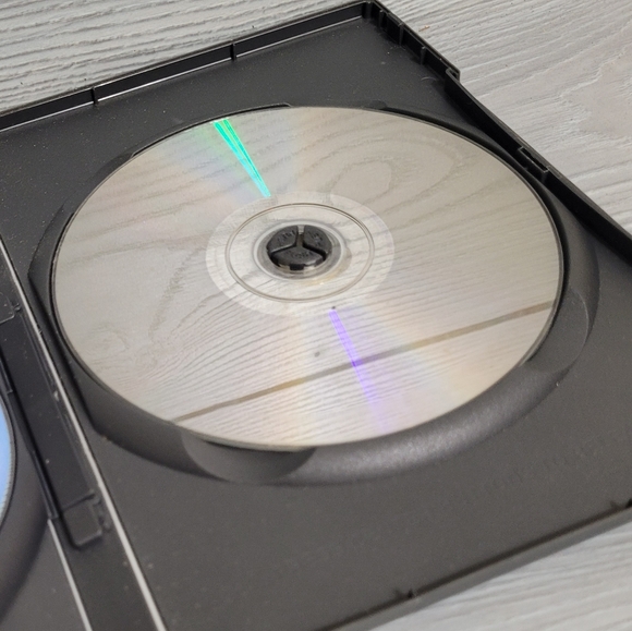 Shrek DVD Set of 2 Discs - Picture 5 of 7